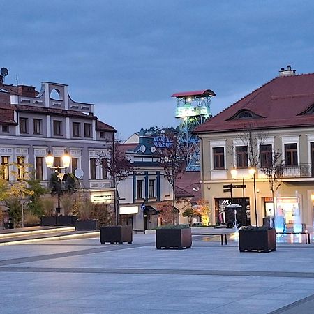Klimatyczny Apartament Przy Bochenskim Rynku. Bochnia Exterior photo